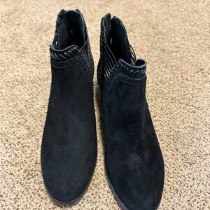 Vince Camuto Black suede Ankle Booties